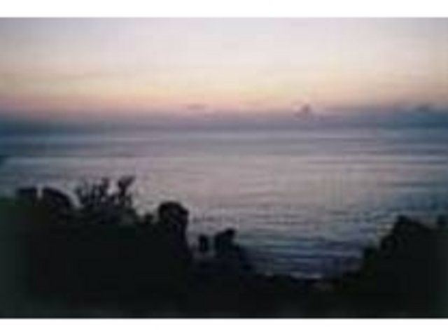 水平線に沈んだ夕日の余韻にひたろう_オキナワ アドベンチャー カンパニー