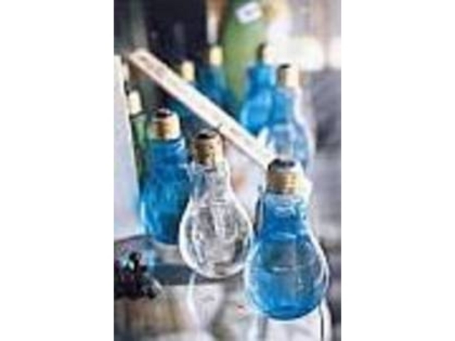電球型の容器に入れている『上撰原酒』_藤井酒造