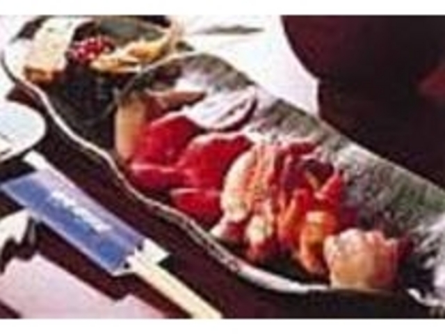 椀物付き『極上にぎり』。器にもこだわりが_鮨処 朝日屋