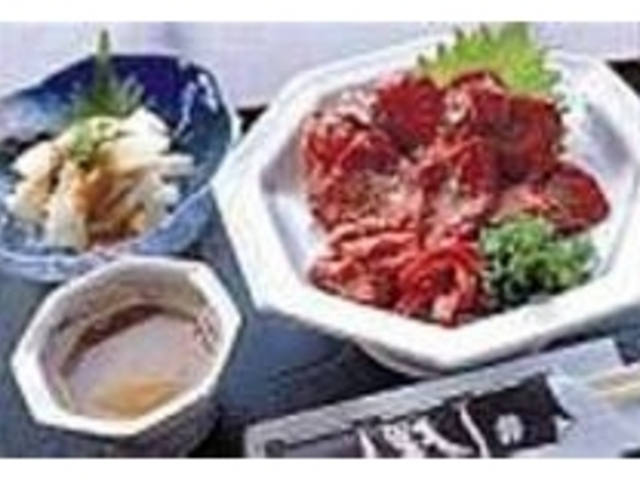 『モーカの星』と『マンボウのこわた』_食事処 鮮
