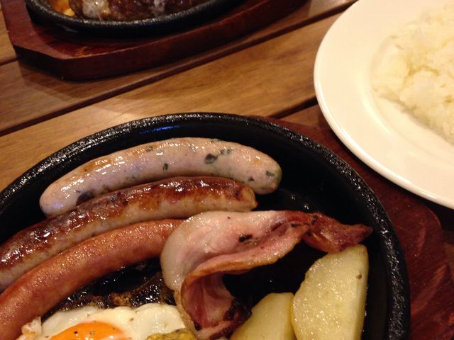 パパ・ド・ウルス 丘の上食堂