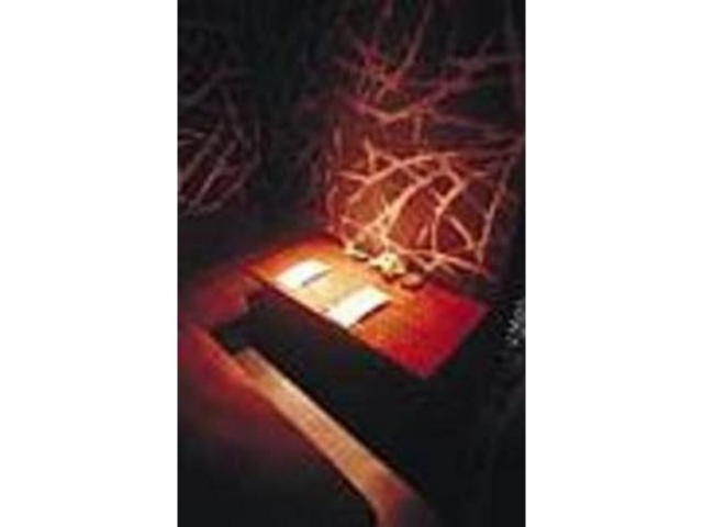黒を基調にしたシックな個室もあり_まんざら亭NISHIKI