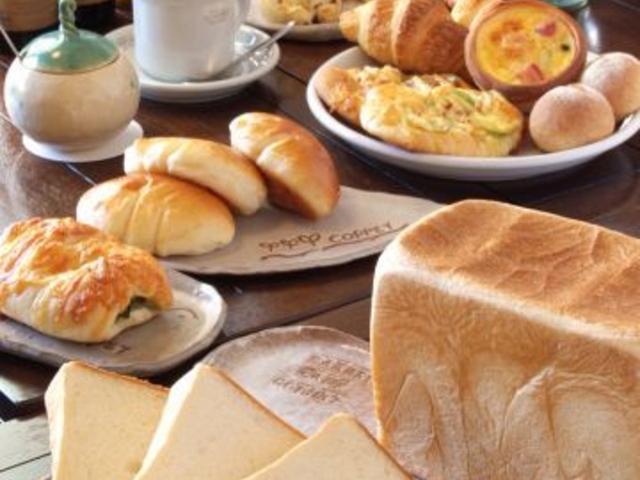 Bakery cafe COPPET ベーカリー カフェ コペの写真1
