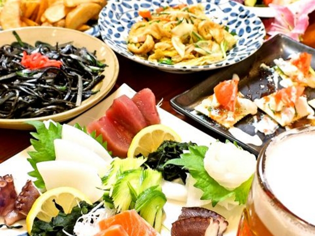 沖縄料理が豊富_琉球家庭料理 葵屋 旭橋駅前店