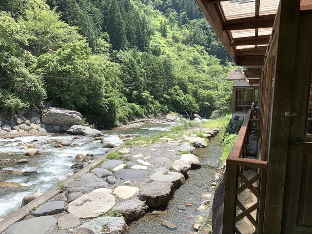 レギュラー棟からの眺めです。川の音を聞き、川からの風を感じながらのBBQは贅沢そのものです。_バーベキューハウス・ピッコロ