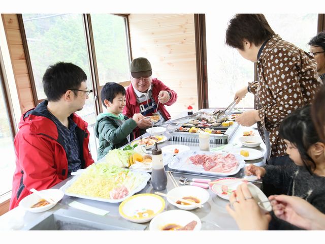 川床は個室タイプなので寒くなってもBBQが楽しめます(12/20まで)
現在は1組限定です!_バーベキューハウス・ピッコロ