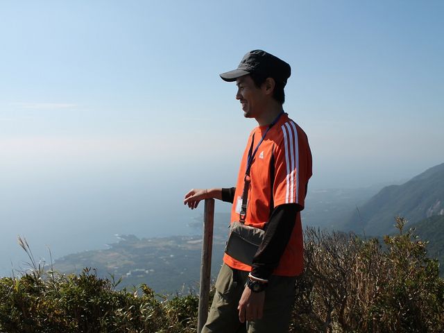 はじめまして!ガイドの笹川です。私が屋久島をご案内致します。_屋久島アウトドアガイド 島結
