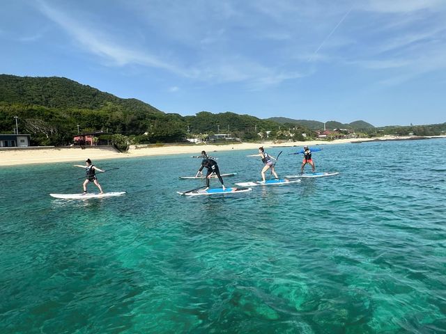 お友達同士、ご家族でご参加、みんなでワイワイやりましょう!_カズボ サーフアンドSUP