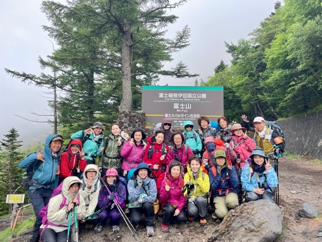 S2コース:レディース富士登山・一泊二日コース_冨士エコツアー・サービス