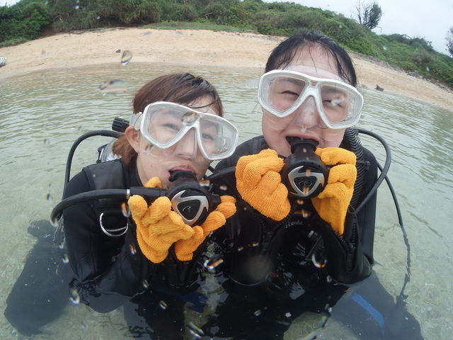 ダイビング前の、ドキドキワクワクな1枚!_abuku diving & snorkeling