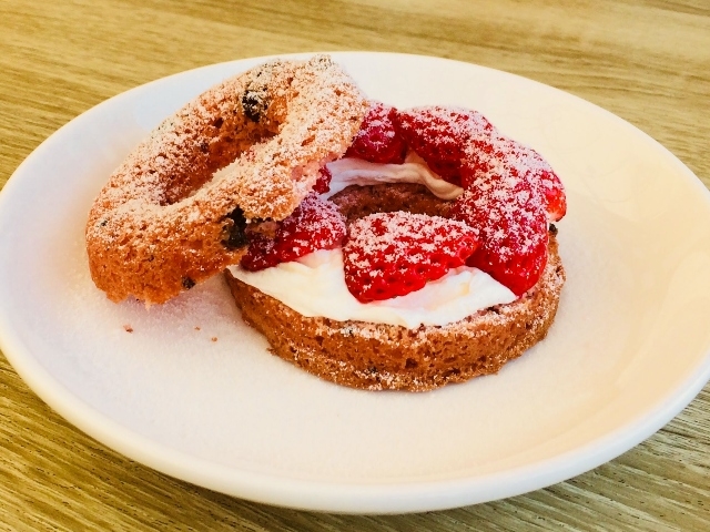 いちごdeドーナツ_たくみの里いちごの家