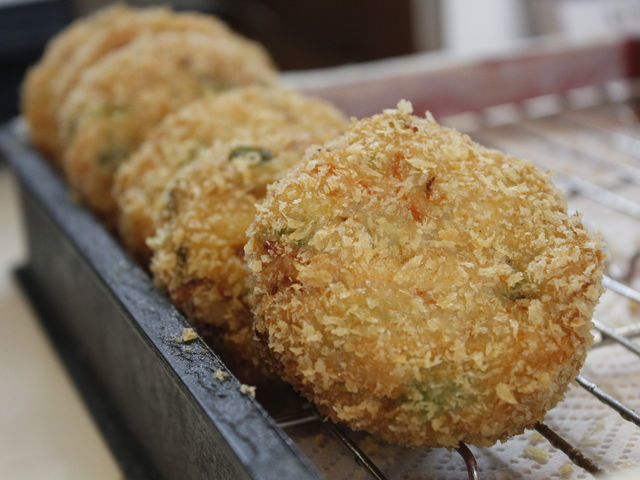 知る人ぞ知る、かまぼこ屋さんの絶品天婦羅!(べっぷ街中おもてなしウォーク)_別府八湯語り部の会
