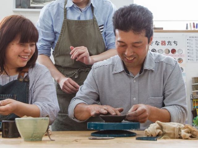 楽しく好きな器を作ります♪_陶芸工房プラス