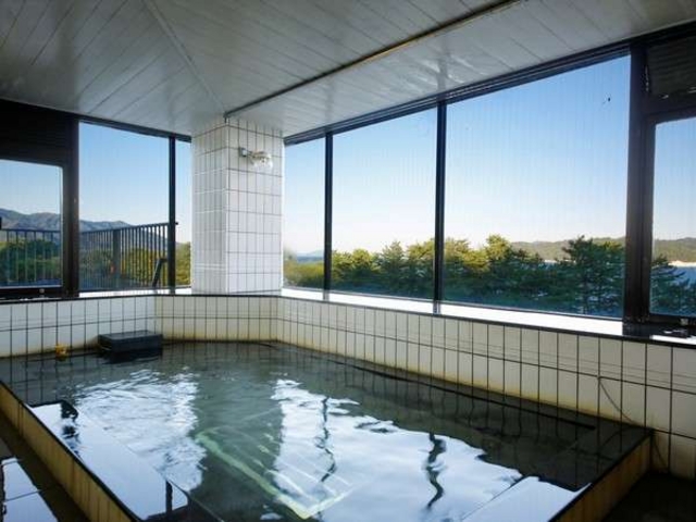 大浴場からは天橋立を一望_天橋立荘