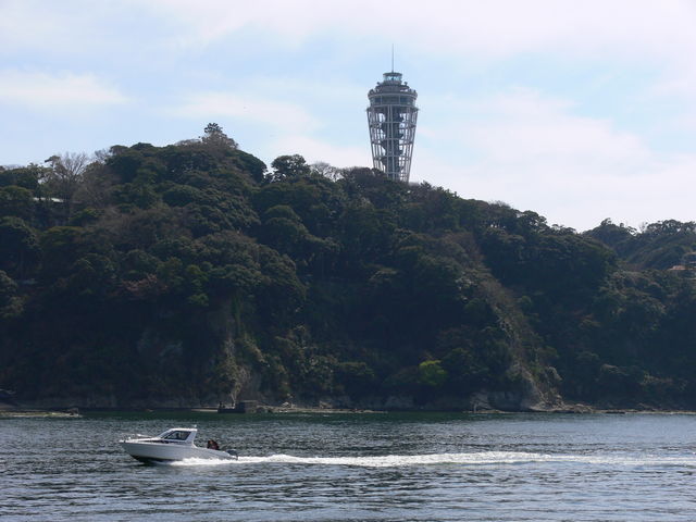 風光明媚な湘南のシンボル江の島_江の島モーターボート商会