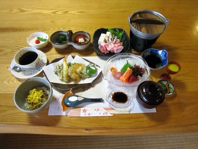 宴会料理_飛騨川温泉 しみずの湯