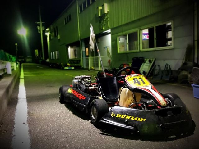 ナイターももちろん営業! 21時まで走れるので仕事帰りにも立ち寄れます!_Amazing Kart ISK 奈良阪奈店(スポーツカート阪奈)