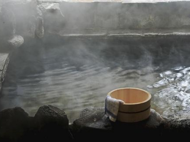 貸切天然温泉岩風呂・ご希望の方はご自由にどうぞ_ペンション ラズベリーファーム
