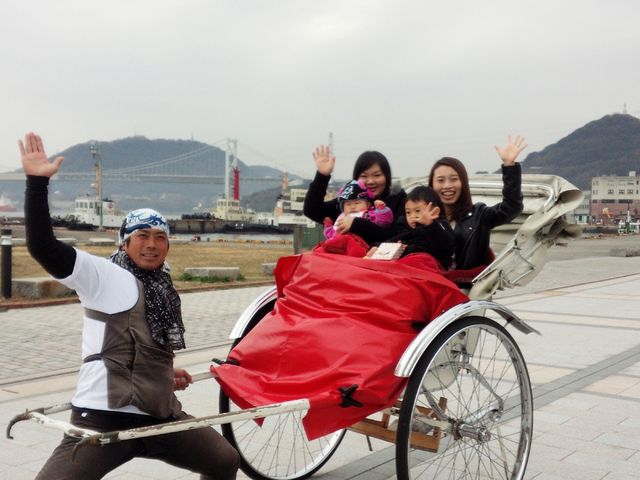 就学前のお子さんも一緒に乗れます♪_人力車えびす屋関門