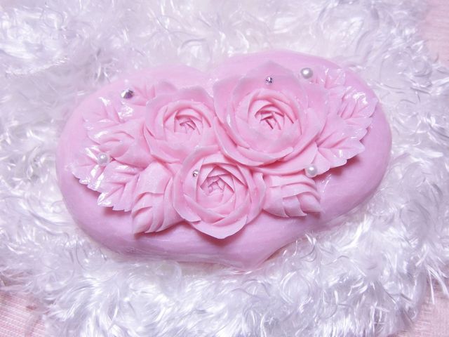 ソープの薔薇3輪(平彫り)_SunPratou