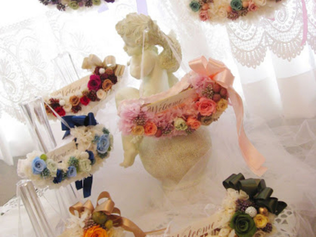 ウォールクレッセント★沢山のカラーサンプルがございます。_flower menuet(横浜)