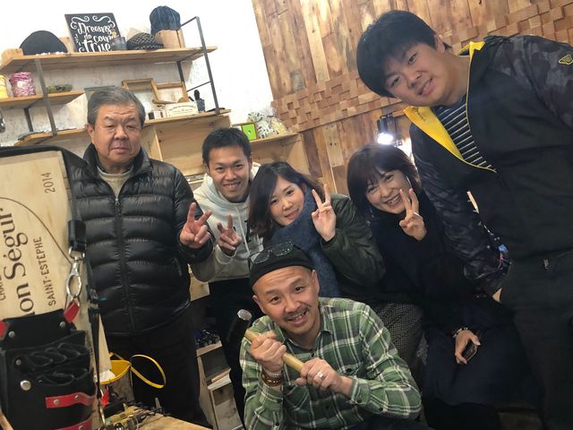 年始に家族みんなで大阪から来店してくれました。
ハイ!ポーズ!(^^)!_SWING BY