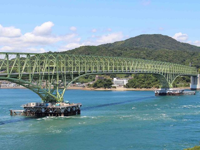 大島大橋は本土と周防大島を繋いでます。_みらいガーデンファーム