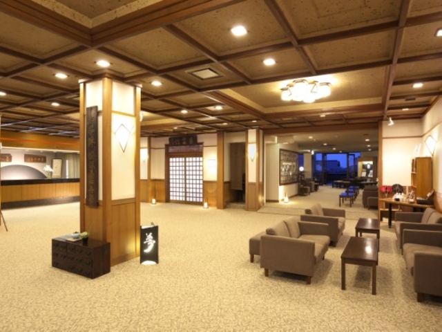 落ち着いたロビー_温泉宿 塚越屋七兵衛