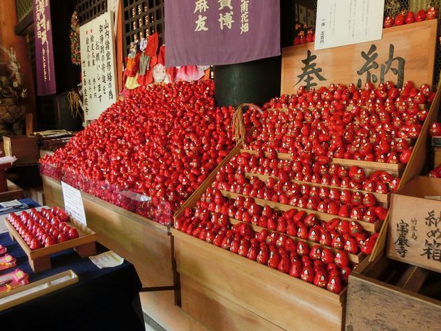 宝厳寺弁天堂内_竹生島クルーズ(今津港/琵琶湖汽船)