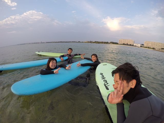 仲間と一緒で楽しさ倍増!_沖縄ハイビサーフィン&SUP