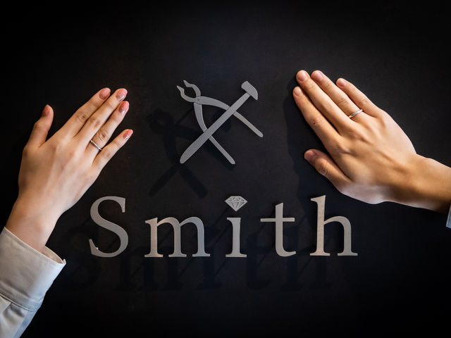 最後はSmithのロゴの前で撮影_工房Smith 京王プラザホテル札幌店