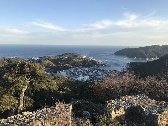 清水山城一ノ丸_対馬観光ガイドの会やんこも