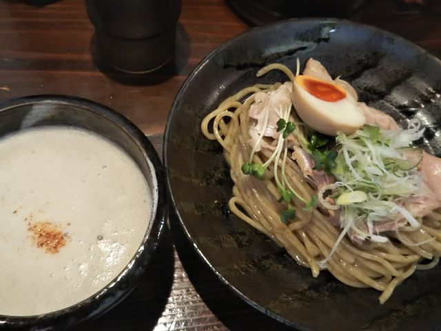 かしや