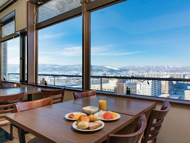 最上階14F展望レストランからの景色は最高です!<ランチ休業中>_プレミアホテル−CABIN−旭川