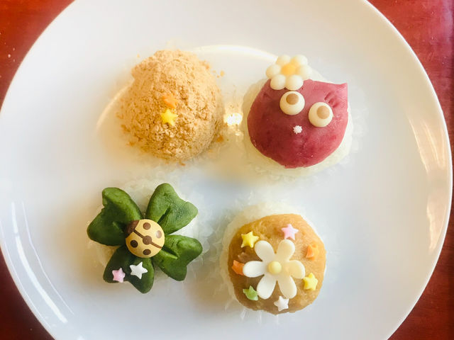 ネコちゃんと四葉のクローバーが可愛かったです!_ろじあるしょう天ん