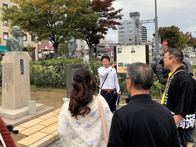 地元商店の若旦那衆が案内人となって、まち歩きをするのも幸-FULL TOURSの魅力!_幸(YUKI)‐FULL TOURS