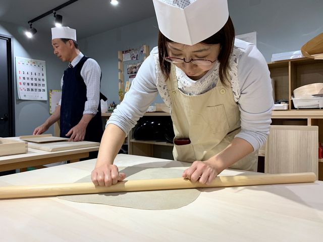 福井に来たら食べていただきたい名物「越前おろしそば」。幸-FULL TOURSでは、「そば打ち体験」など地元ならではの体験ができます。_幸(YUKI)‐FULL TOURS