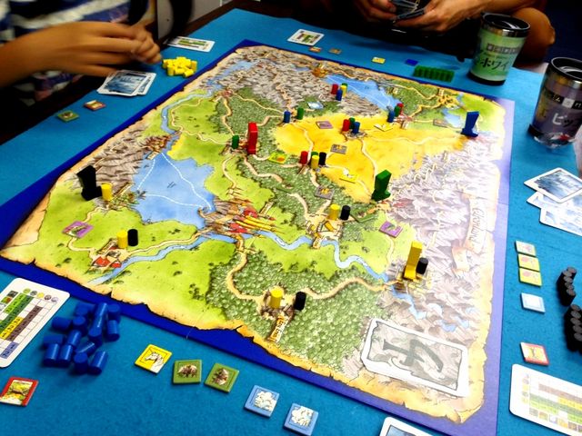 新しくも懐かしいボードゲームの世界を体験使用!_ホワイエ ピッコリーノ