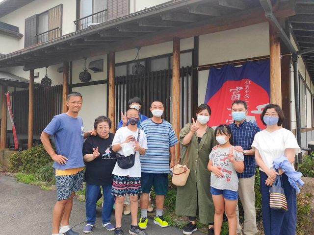 ご家族総出でご参加いただくこともしばしば。_郷土料理体験教室 富士家