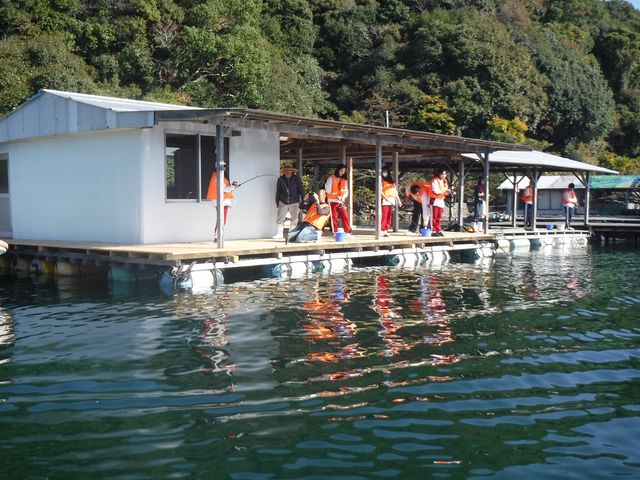 浦ノ内湾釣筏渡船振興会