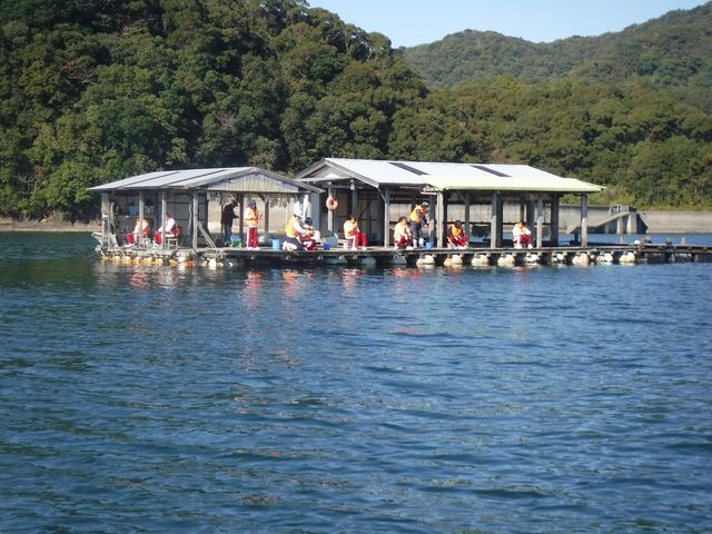 浦ノ内湾釣筏渡船振興会