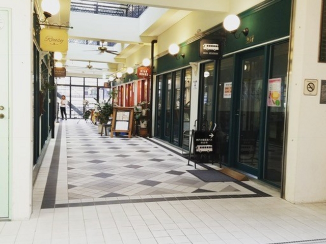 Parisパサージュイメージのテナントビルはとってもオシャレ!_Paris Flower