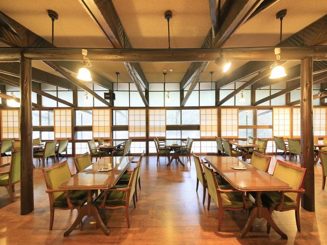 ご夕食会場は船の底をイメージしたダイニング。※収容人数に限りがあるため別会場のご用意になる可能性もございます。_大洗パークホテル