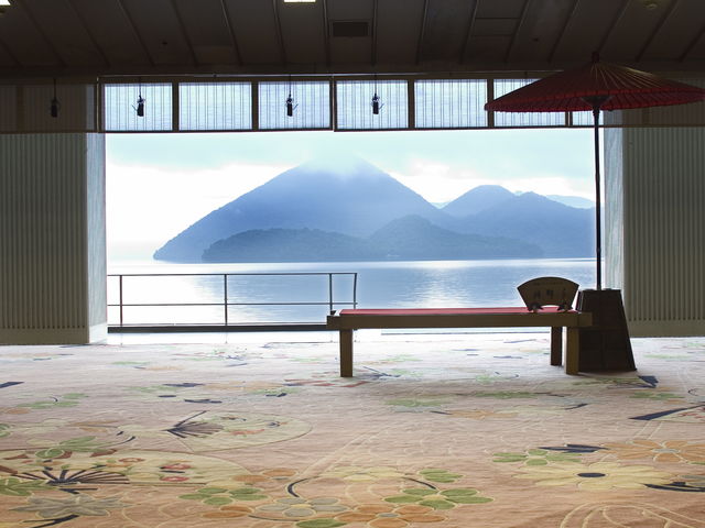 ロビー_絶景の湯宿 洞爺湖畔亭