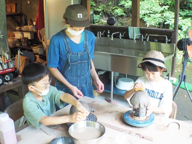 お子様もマイお茶碗作り_ぴざかや陶芸くらぶ