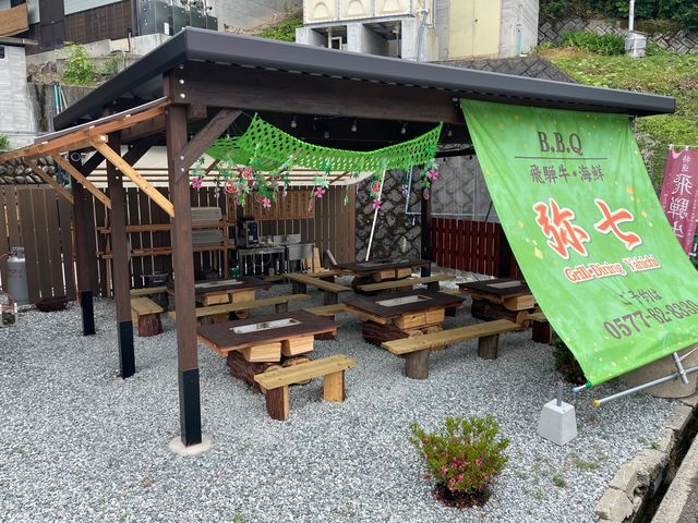 全天候型BBQ場は10名以上なら、貸切もできます。_Grill・Dining弥七