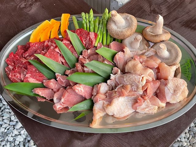 ファミリープレートは、2,800円(税込)_Grill・Dining弥七