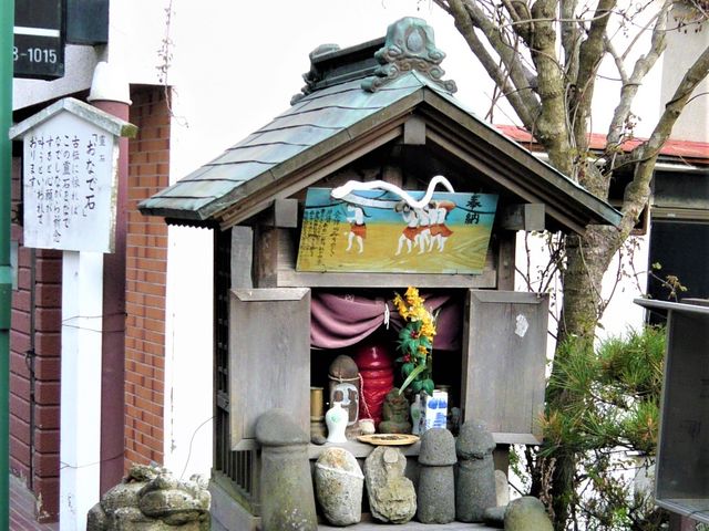 おなで石でお参りを_川治温泉まち歩きツアー