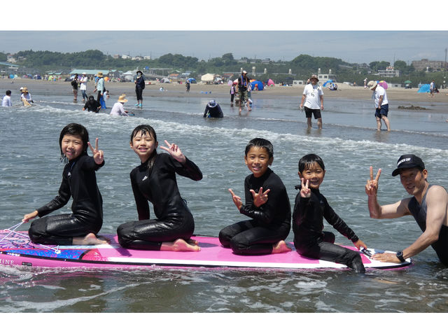 みんなで海遊び_BEACH LIFE