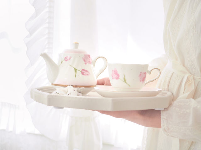 おうちでのティータイムにお気に入りの食器を_riri fleurs